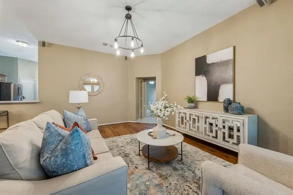8117 Jolie Drive, Fort Worth, TX 76137