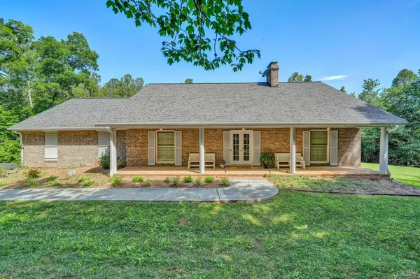 430 Watt Abbitt RD, Appomattox, VA 24522