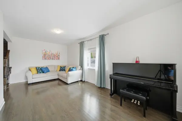 120 MILBY CRES, Bradford West Gwillimbury, ON L3Z 0X8