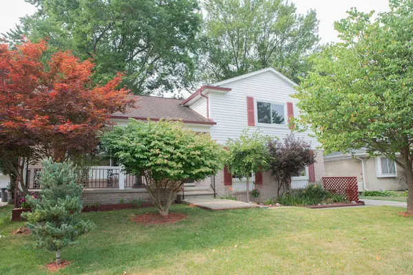 26177 Kinyon ST, Taylor, MI No