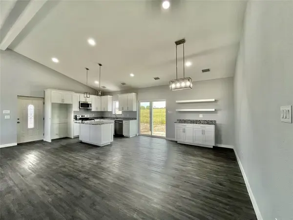 117 Barber Lakes Road, Mineral Wells, TX 76067