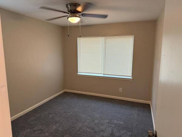 925 Bluewood Drive, Dallas, TX 75232