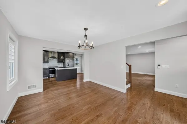 112 E 12Th St, Linden City, NJ 07036