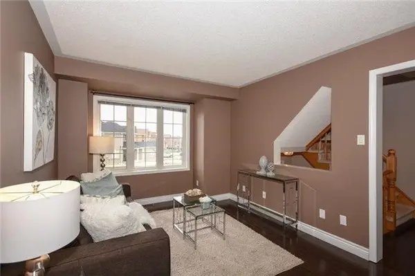 76 Dunlop CT #Main, Brampton, ON L6X 4Y4