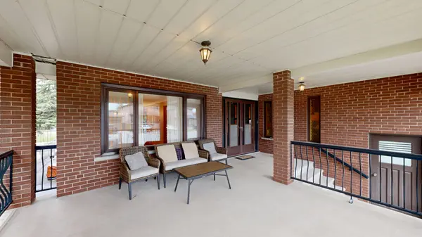 55 Chiswick AVE, Toronto W04, ON M6E 1A1