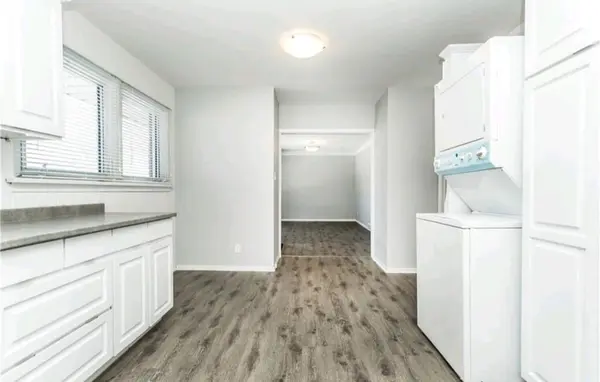 62 Woodelm DR, St. Catharines, ON L2M 4N3