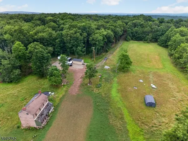 41 FEATHERBED LANE, Raritan Twp., NJ 08822