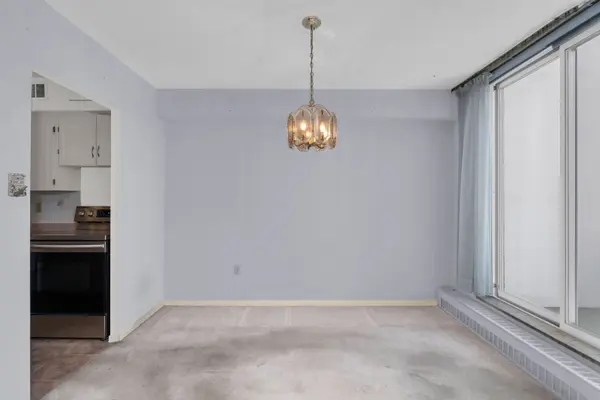 60 Southport ST #306, Toronto W01, ON M6S 3N4