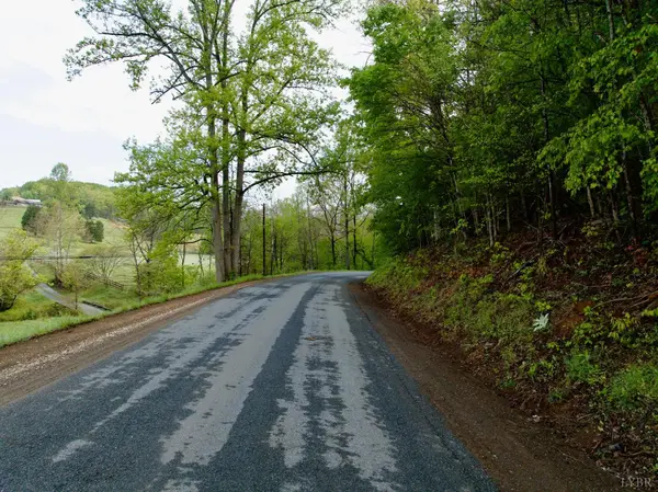 0 Wagon Trail Rd, Monroe, VA 24574