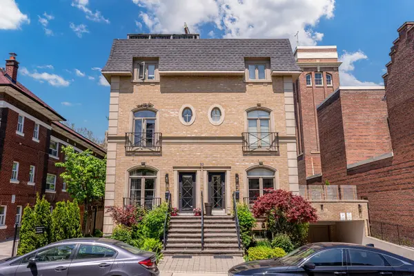 22 Balmoral AVE #4, Toronto C02, ON M4V 1J4