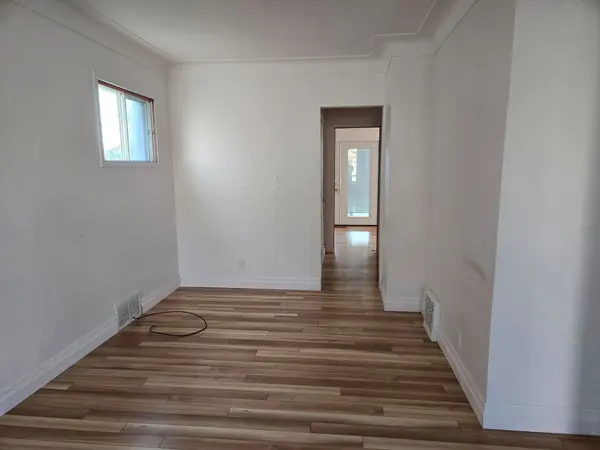 224 Burgar ST, Welland, ON L3B 2T4
