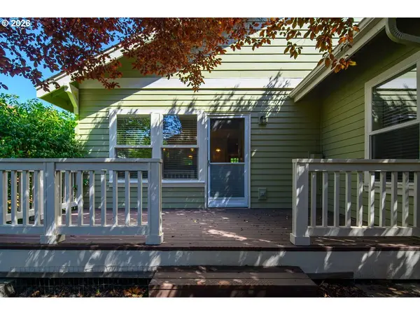 20651 SIERRA DR, Bend, OR 97701