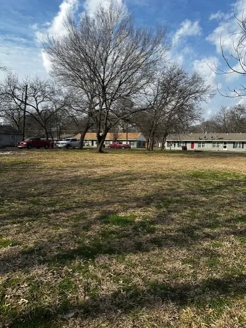000 S Jernigan Street, Bells, TX 75414