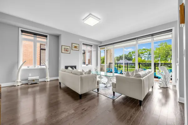 215 Port Darlington RD, Clarington, ON L1C 4A7