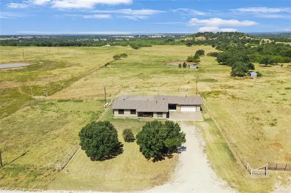 6551 Crooked Creek Road, Jacksboro, TX 76458