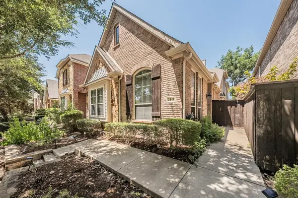 2444 Sunderland Lane, Lewisville, TX 75067