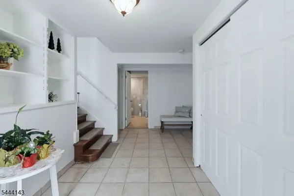 29 Daniel St, Rockaway Twp., NJ 07801