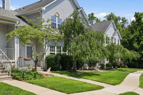 327 Carnegie Ct, Independence Twp., NJ 07840