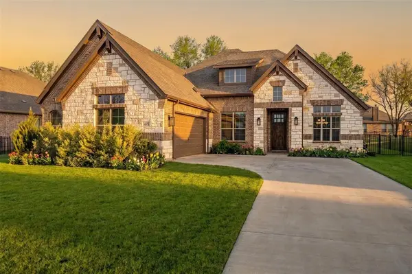 3165 Ferry Boat Lane, Granbury, TX 76049
