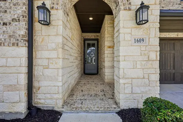 1609 19th Street, Northlake, TX 76226