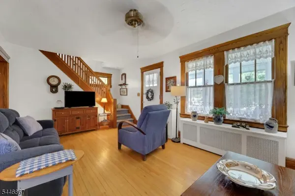 337 Corona Pl, Ridgewood Village, NJ 07450