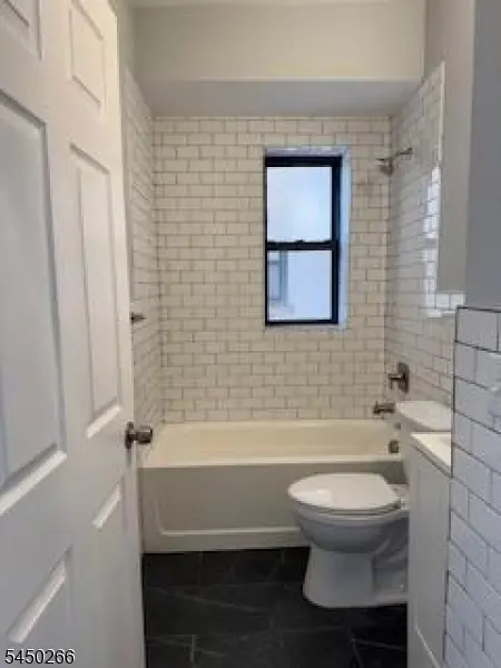 118 W 2Nd Ave #17, Roselle Boro, NJ 07203