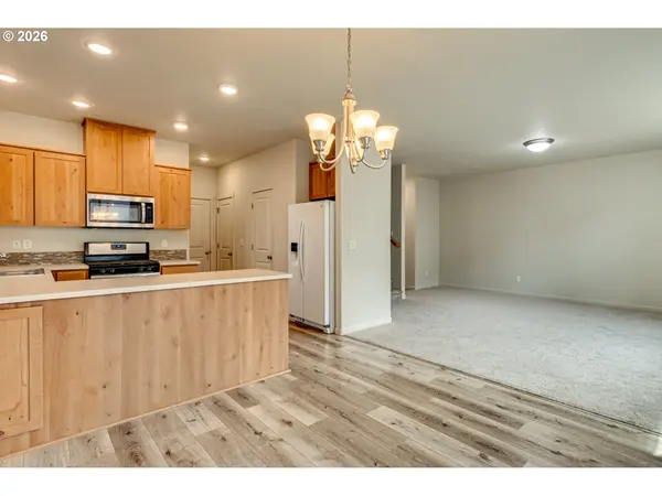 5905 NE 56TH CIR, Vancouver, WA 98661