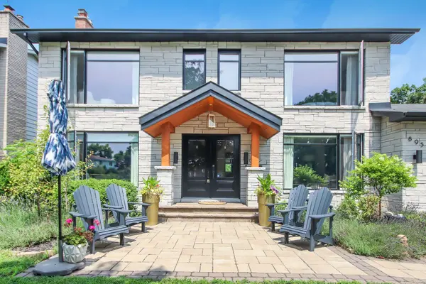 895 Dresden CRES, Britannia Heights - Queensway Terrace N And Area, ON K2B 5H8