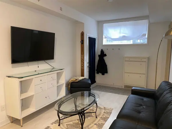 1131 Cooke BLVD #701, Burlington, ON L7T 0C3