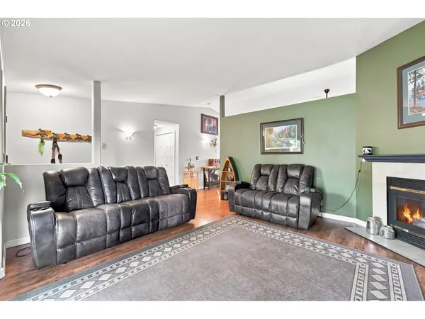 3909 NE 132ND CT, Vancouver, WA 98682