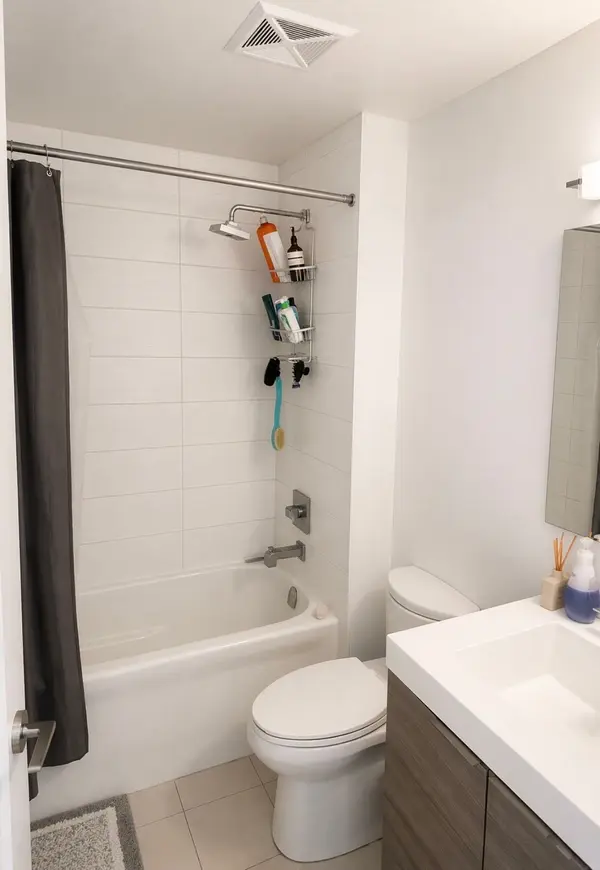 318 Richmond ST W #2101, Toronto C01, ON M5V 0B4
