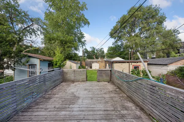 511 Carlaw AVE, Toronto E01, ON M4K 3J3