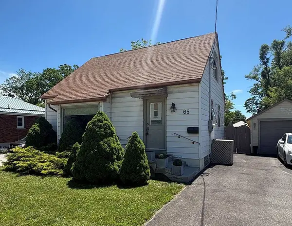 65 Donald ST, Barrie, ON L4N 1E5