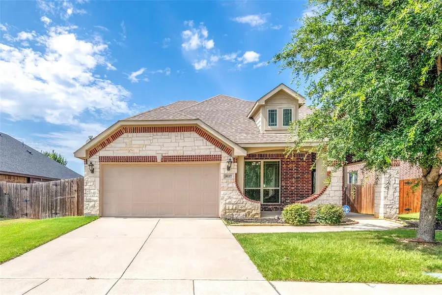 8117 Canyon Drive, Aubrey, TX 76227