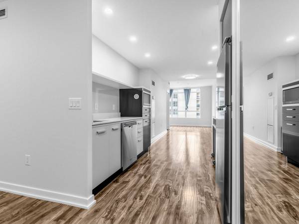 38 Dan Leckie WAY #715, Toronto C01, ON M5V 2V6