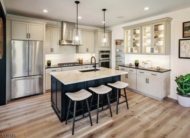 61 Rasboro Rd, Randolph Twp., NJ 07869