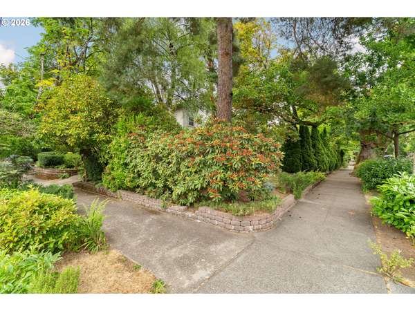 2116 NE 18TH AVE #11, Portland, OR 97212