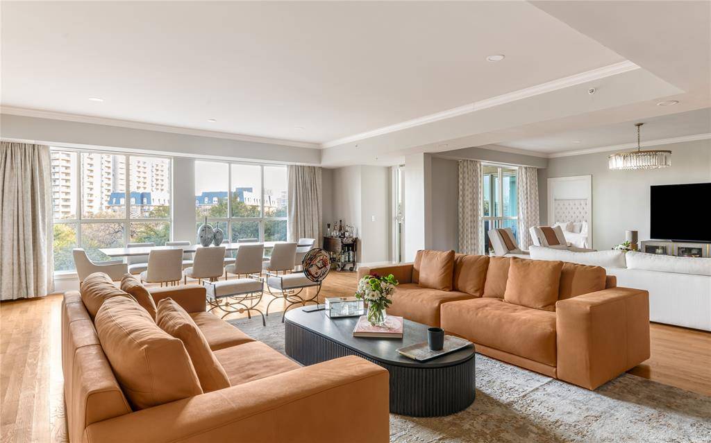 3401 Lee Parkway #404, Dallas, TX 75219