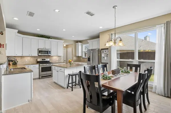 8410 Lexington Court, Rowlett, TX 75089