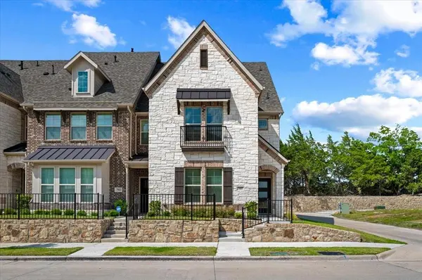 7937 Bayside Drive, Rowlett, TX 75088