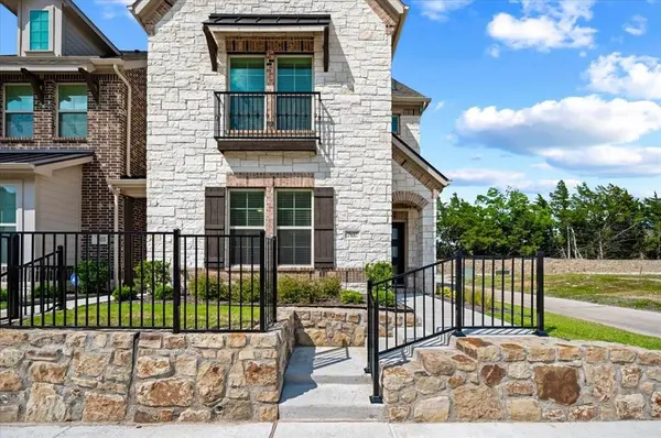 7937 Bayside Drive, Rowlett, TX 75088
