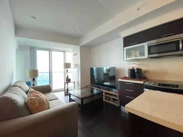 386 Yonge ST #4504, Toronto C01, ON M5B 0A5