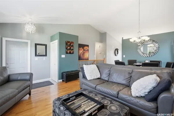 238 Beechmont CRESCENT, Saskatoon, SK S7V 1C8