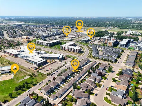 924 Stonebridge COMMON, Saskatoon, SK S7T 0N2
