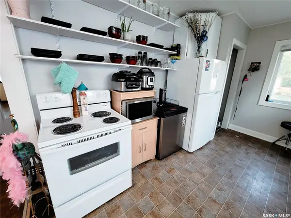 138 5th AVENUE SW, Eston, SK S0L 1A0