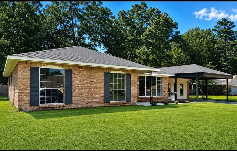 904 Whispering Lake, Shreveport, LA 71107