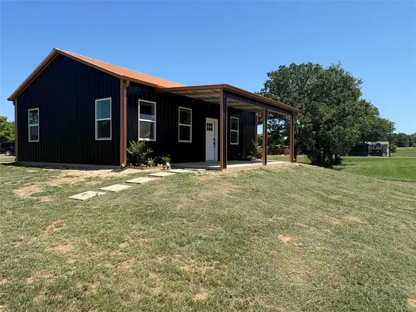 112 Navajo, Quitman, TX 75783