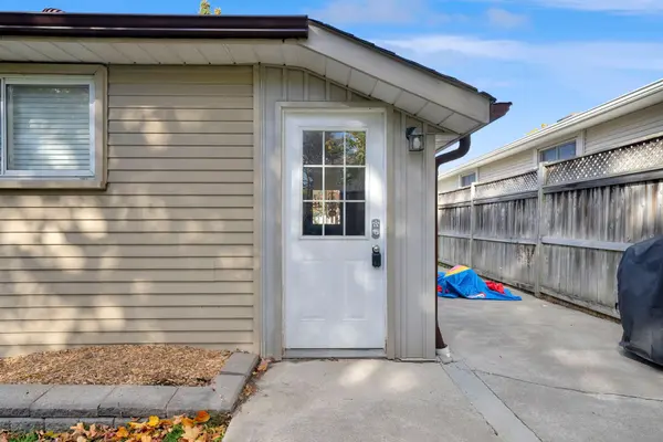 1137 Norman CRES #Lower, Oshawa, ON L1H 7W9