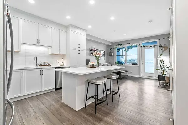 8355 19 AVE SW #302, Calgary, AB T3H 6G3