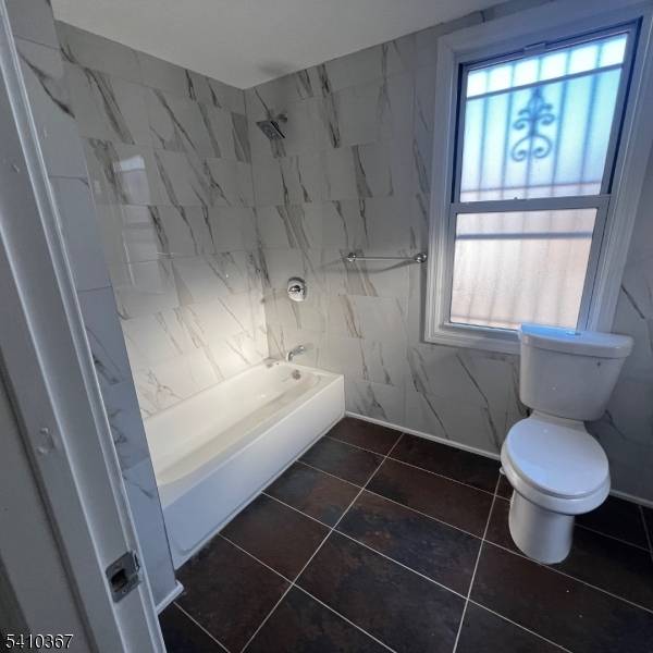 345 Summer Ave, Newark City, NJ 07104